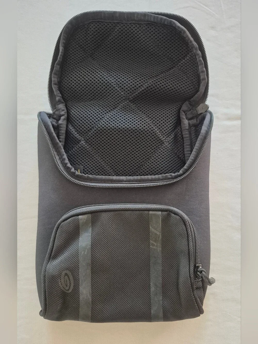 Timbuk2 Black Small Fry Mini Crossbody iPad Tablet Travel Bag Sleeve *No Strap